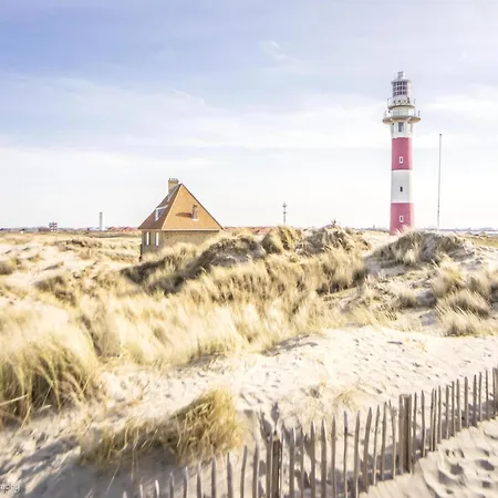 Apartment In Located With Beautiful Sea Views, Cleaning Included Nieuwpoort