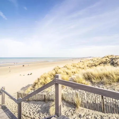 In Near The Beach, Cleaning Included Lägenhet *